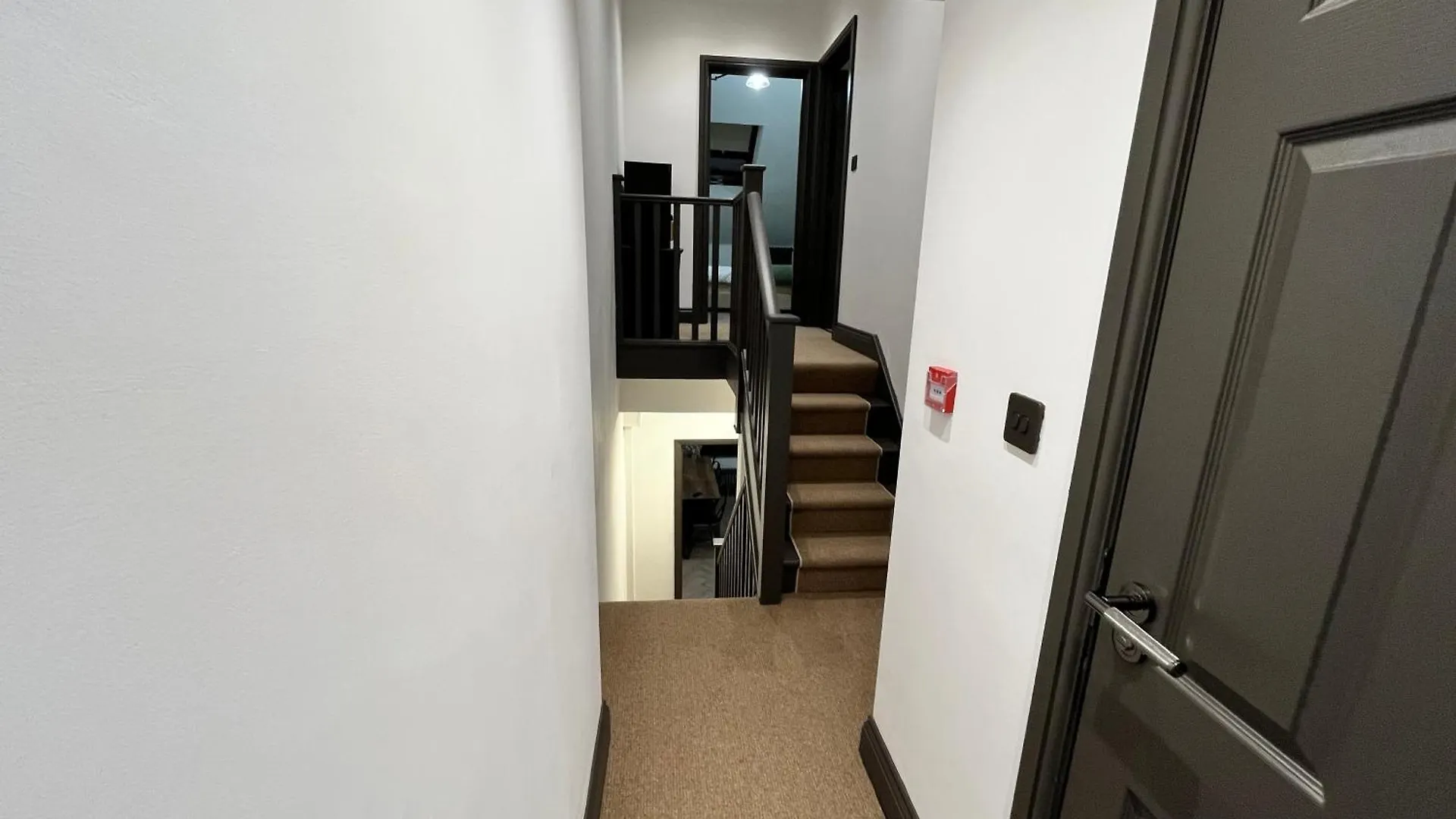 Fabulous 3 Bed Apartment - Near Excel - Sleeps 6 - 8 伦敦 0*,  英国